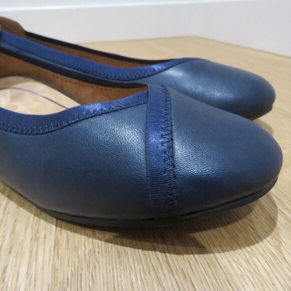 VIONIC Caroll Leather Comfort Slip On Ballet Flats Shoes in Navy - Size US 8 - Picture 7 of 12
